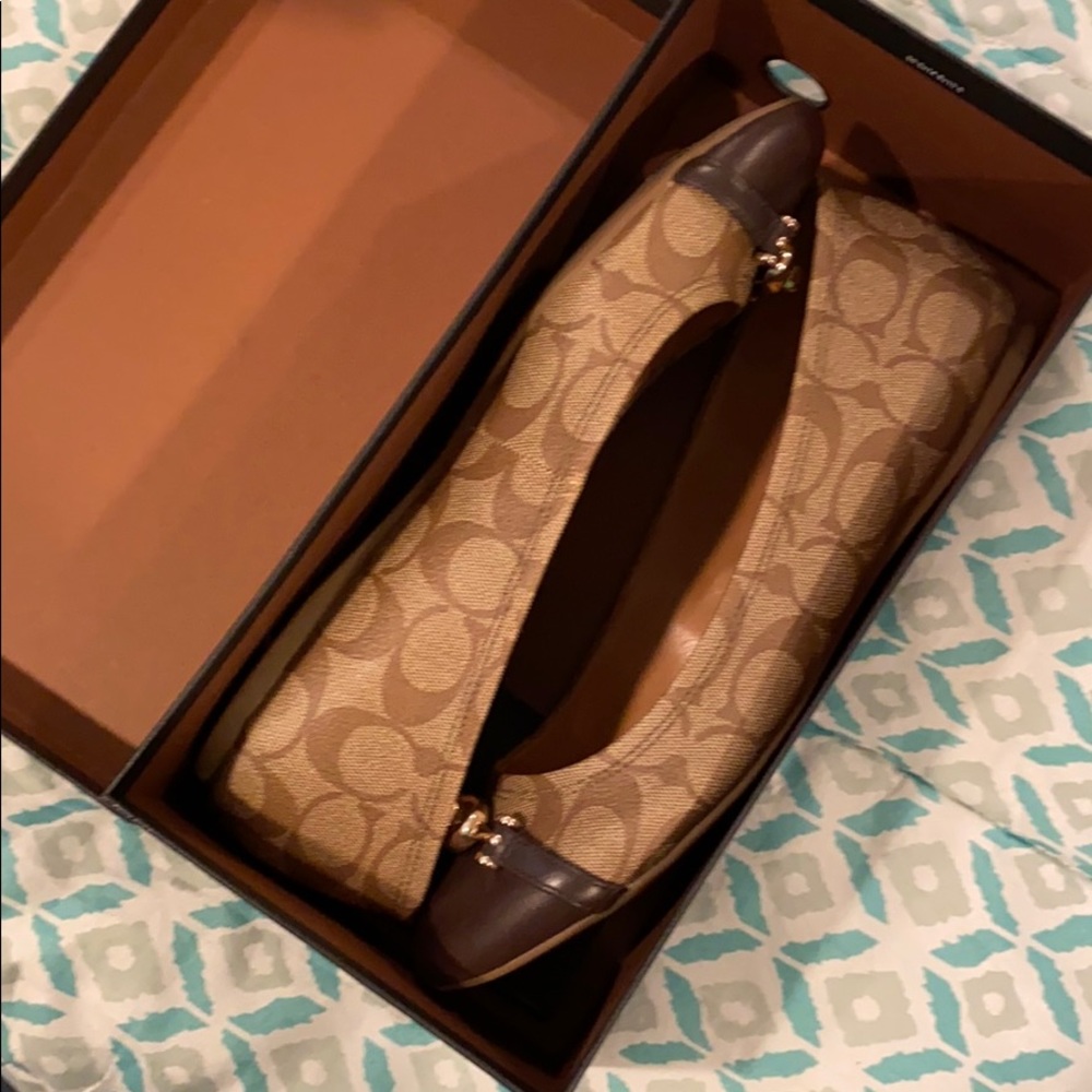 Coach flats brown/khaki. Size 11